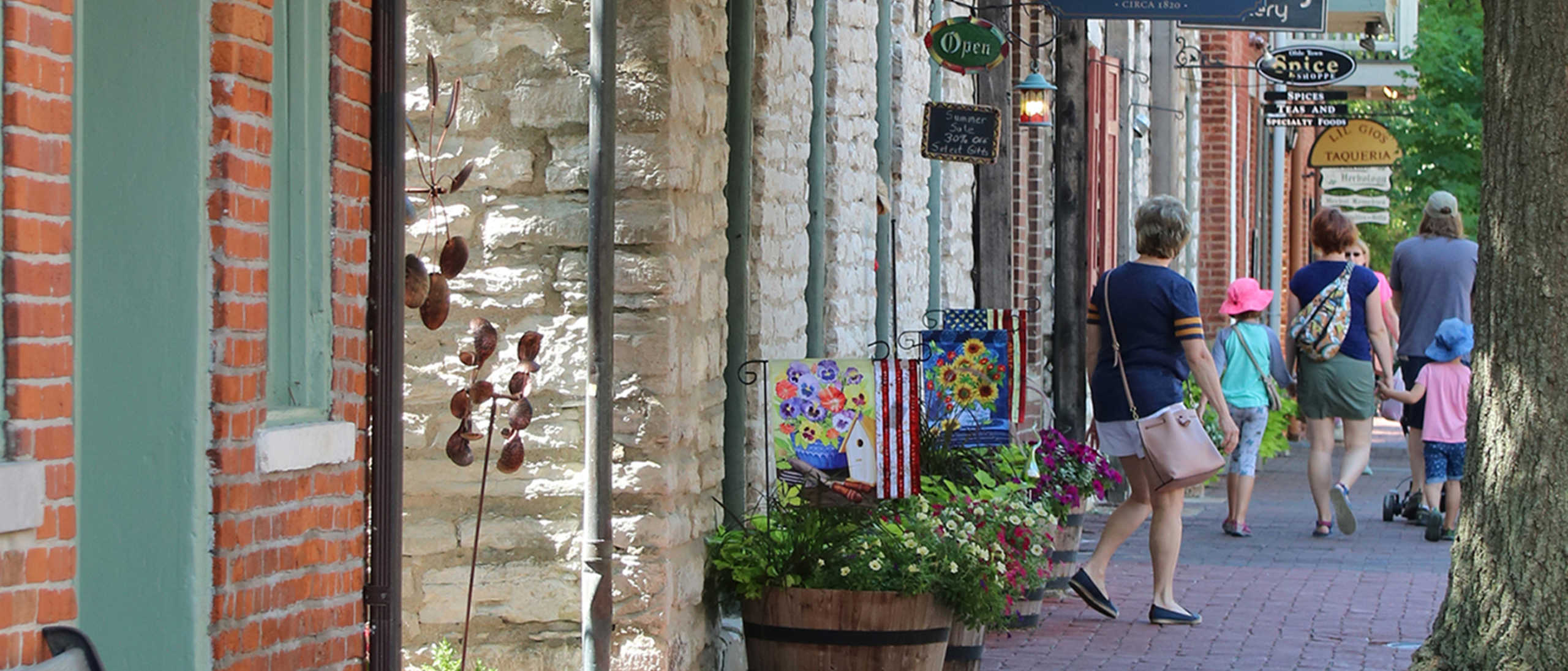 St. Charles: A River Town Gem - Select Traveler | The National Magazine ...
